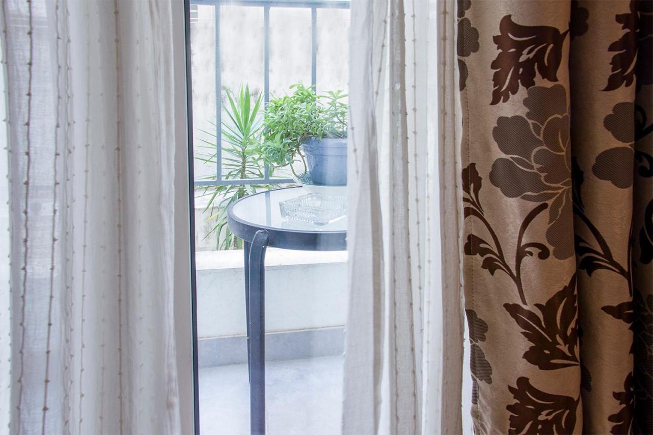 City Stay Close To The Metro A Charming Flat Aten Exteriör bild